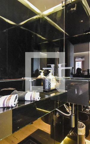 Apartamento à venda com 500m², 4 quartos e 5 vagas Apartamento à venda com 500m², 4 quartos e 5 vagasLavabo