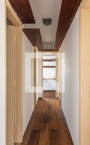 Apartamento à venda com 75m², 2 quartos e 2 vagasCorredor