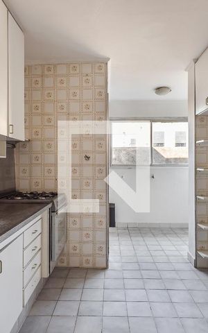 Apartamento à venda com 75m², 2 quartos e 2 vagasCozinha