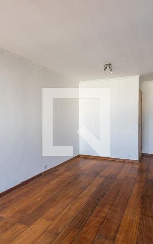 Apartamento à venda com 75m², 2 quartos e 2 vagasSala