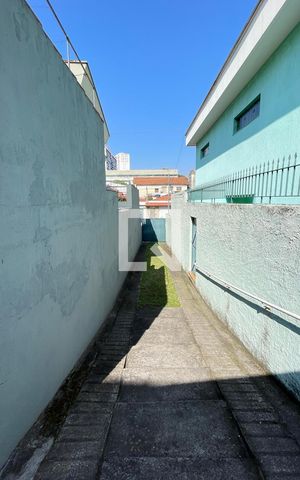 Casa para alugar com 56m², 1 quarto e sem vaga Casa para alugar com 56m², 1 quarto e sem vagaGaragem