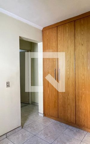 Casa para alugar com 56m², 1 quarto e sem vaga Casa para alugar com 56m², 1 quarto e sem vagaQuarto