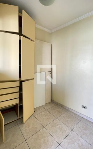 Casa para alugar com 56m², 1 quarto e sem vaga Casa para alugar com 56m², 1 quarto e sem vagaQuarto de Serviço