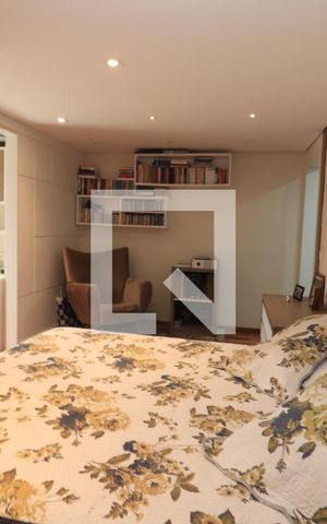 Casa à venda com 184m², 4 quartos e 3 vagasQuarto Suíte