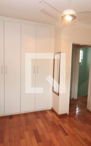 Casa à venda com 184m², 4 quartos e 3 vagasQuarto 2 - Suíte