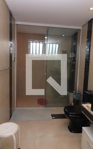Casa à venda com 184m², 4 quartos e 3 vagasBanheiro da Suíte