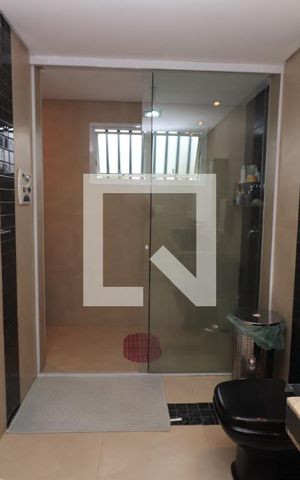 Casa à venda com 184m², 4 quartos e 3 vagasBanheiro da Suíte