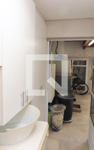Casa à venda com 184m², 4 quartos e 3 vagasÁrea de Serviço