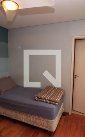 Casa à venda com 184m², 4 quartos e 3 vagasQuarto 4 - Suíte