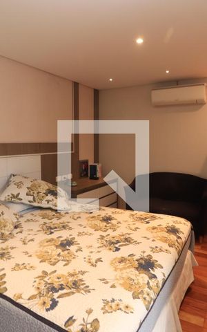 Casa à venda com 184m², 4 quartos e 3 vagasQuarto Suíte