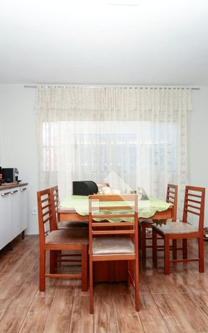 Casa à venda com 200m², 2 quartos e 5 vagas Casa à venda com 200m², 2 quartos e 5 vagasSala de Jantar