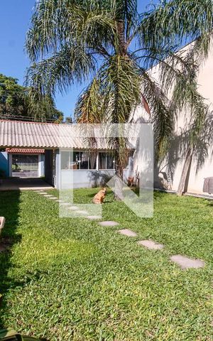 Casa à venda com 200m², 2 quartos e 5 vagas Casa à venda com 200m², 2 quartos e 5 vagasQuintal