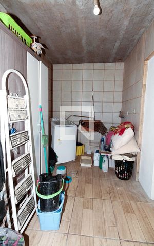 Casa à venda com 200m², 2 quartos e 5 vagas Casa à venda com 200m², 2 quartos e 5 vagasÁrea de Serviço
