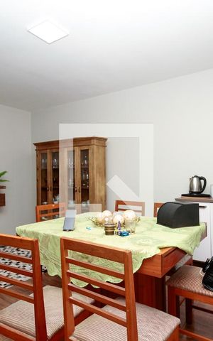 Casa à venda com 200m², 2 quartos e 5 vagas Casa à venda com 200m², 2 quartos e 5 vagasSala de Jantar