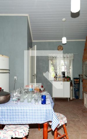 Casa à venda com 200m², 2 quartos e 5 vagas Casa à venda com 200m², 2 quartos e 5 vagasChurrasqueira
