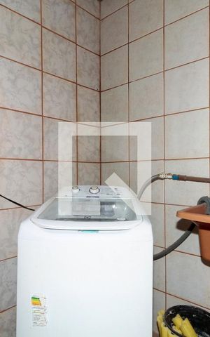 Casa à venda com 200m², 2 quartos e 5 vagas Casa à venda com 200m², 2 quartos e 5 vagasÁrea de Serviço