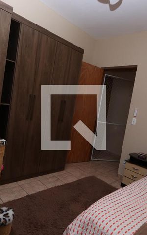 Casa à venda com 325m², 4 quartos e 2 vagas Casa à venda com 325m², 4 quartos e 2 vagasQuarto 4