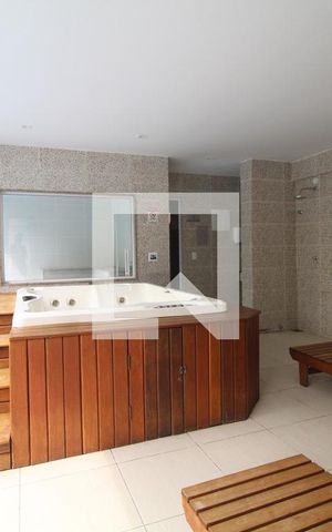 Apartamento para alugar com 77m², 3 quartos e 1 vagaÁrea comum