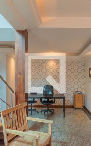 Casa à venda com 264m², 4 quartos e 4 vagas Casa à venda com 264m², 4 quartos e 4 vagasSala de Jantar