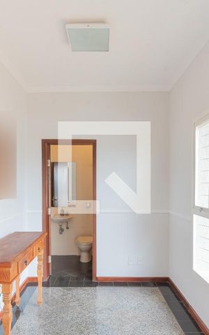 Casa à venda com 264m², 4 quartos e 4 vagas Casa à venda com 264m², 4 quartos e 4 vagasHall de Entrada