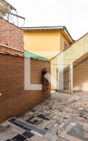 Casa para alugar com 60m², 1 quarto e 1 vaga Casa para alugar com 60m², 1 quarto e 1 vagaÁrea de Serviço