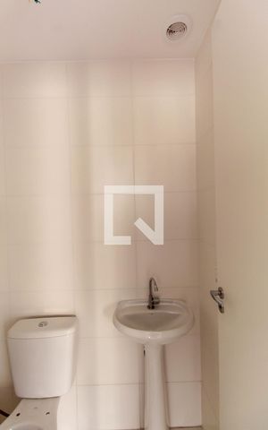 Apartamento à venda com 33m², 2 quartos e sem vagaBanheiro