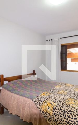 Casa à venda com 180m², 3 quartos e 2 vagas Casa à venda com 180m², 3 quartos e 2 vagasQuarto 1