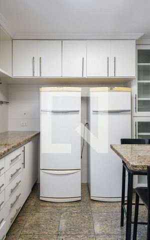Apartamento à venda com 214m², 1 quarto e 2 vagas Apartamento à venda com 214m², 1 quarto e 2 vagasCozinha