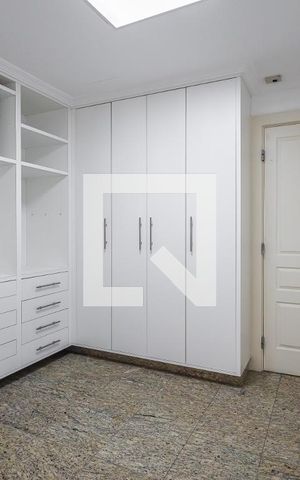Apartamento à venda com 214m², 1 quarto e 2 vagas Apartamento à venda com 214m², 1 quarto e 2 vagasÁrea de Serviço