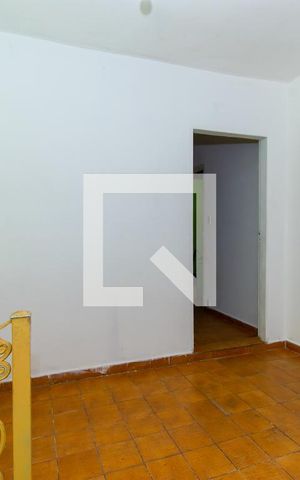Casa à venda com 150m², 3 quartos e 1 vaga Casa à venda com 150m², 3 quartos e 1 vagaSala 2