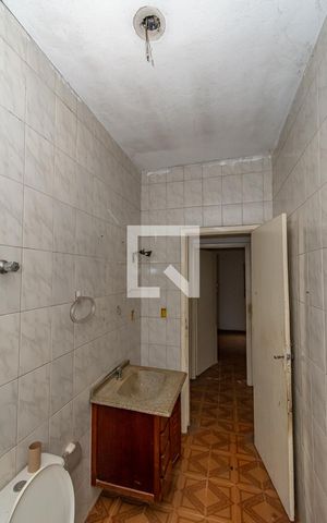 Casa à venda com 400m², 3 quartos e 1 vaga Casa à venda com 400m², 3 quartos e 1 vagaBanheiro