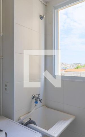 Apartamento para alugar com 40m², 2 quartos e sem vaga Apartamento para alugar com 40m², 2 quartos e sem vagaÁrea de Serviço