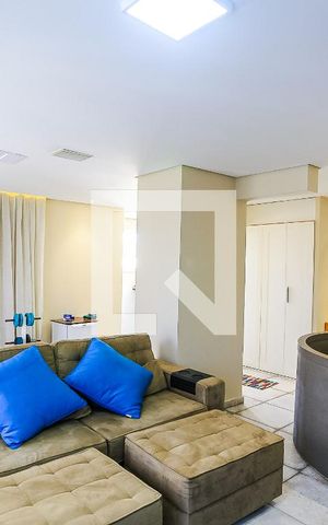 Apartamento à venda com 166m², 3 quartos e 3 vagas Apartamento à venda com 166m², 3 quartos e 3 vagasSala de TV