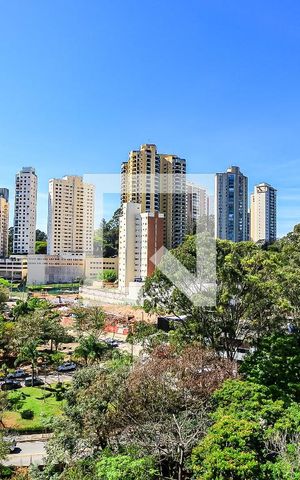 Apartamento à venda com 166m², 3 quartos e 3 vagas Apartamento à venda com 166m², 3 quartos e 3 vagasTerraço - Vista