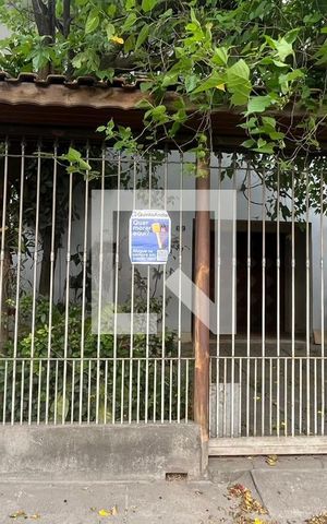 Casa à venda com 122m², 3 quartos e 3 vagas Casa à venda com 122m², 3 quartos e 3 vagasFachada