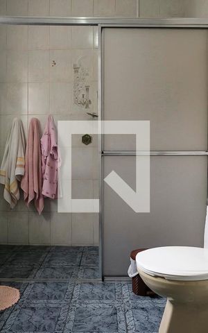 Casa à venda com 481m², 2 quartos e 4 vagasBanheiro