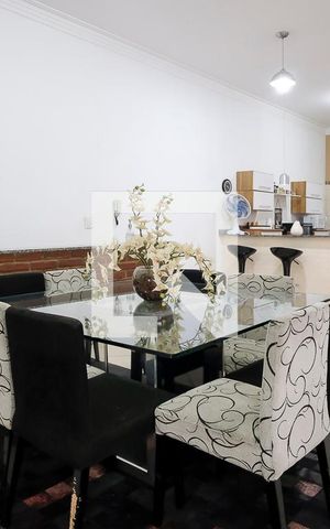 Casa à venda com 240m², 2 quartos e sem vagaSala