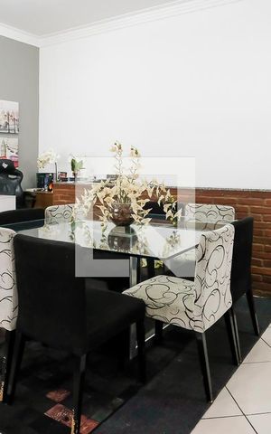 Casa à venda com 240m², 2 quartos e sem vagaSala