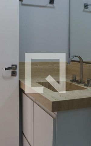 Apartamento para alugar com 56m², 2 quartos e 1 vaga Apartamento para alugar com 56m², 2 quartos e 1 vagaBanheiro 1