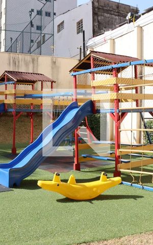 Apartamento para alugar com 56m², 2 quartos e 1 vaga Apartamento para alugar com 56m², 2 quartos e 1 vagaÁrea comum - Playground
