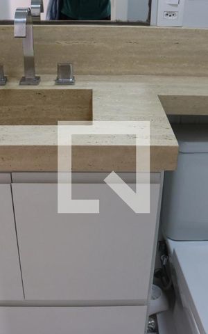 Apartamento para alugar com 56m², 2 quartos e 1 vaga Apartamento para alugar com 56m², 2 quartos e 1 vagaDetalhe do banheiro 1