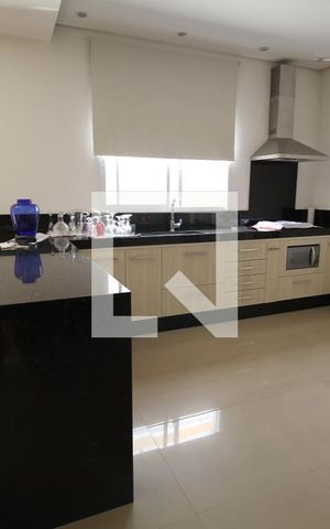 Casa à venda com 330m², 2 quartos e 8 vagasCozinha