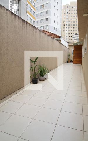 Casa à venda com 330m², 2 quartos e 8 vagasQuintal