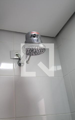 Casa à venda com 330m², 2 quartos e 8 vagasBanheiro da Suite 1