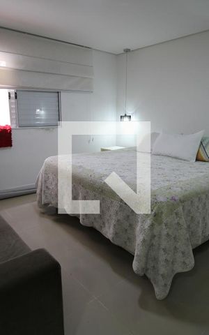 Casa à venda com 330m², 2 quartos e 8 vagasSuíte 1