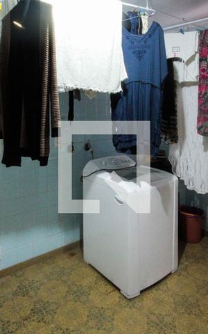 Casa à venda com 251m², 3 quartos e 4 vagasÁrea de Serviço