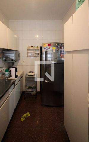 Casa à venda com 251m², 3 quartos e 4 vagasCozinha