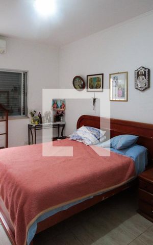 Casa à venda com 251m², 3 quartos e 4 vagasSuíte 2