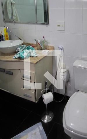 Casa à venda com 251m², 3 quartos e 4 vagasBanheiro Social