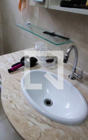 Casa à venda com 251m², 3 quartos e 4 vagasSuíte 2